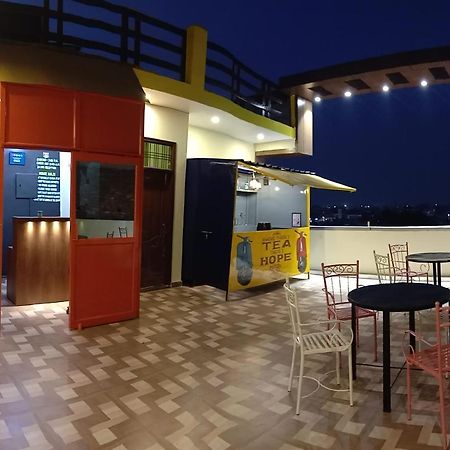 勒克瑙 Hashtag Traveler'S旅舍 外观 照片